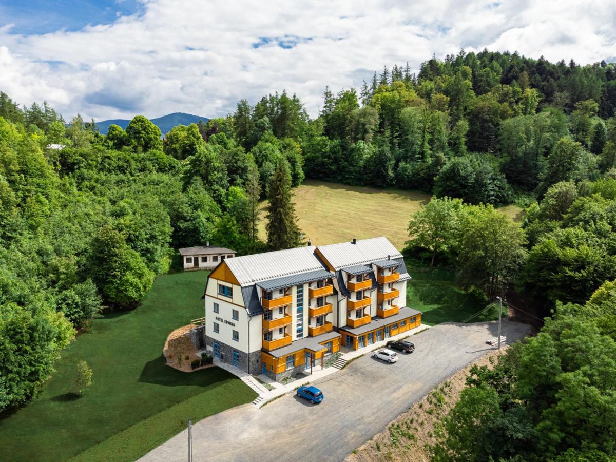 Hotel Edvard Frenštát pod Radhoštěm Exterior foto