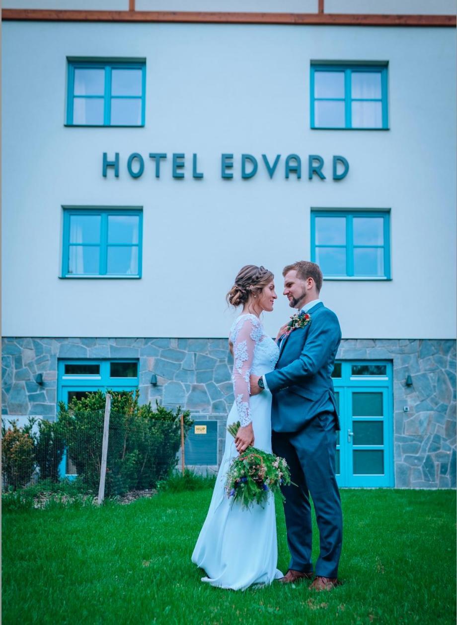 Hotel Edvard Frenštát pod Radhoštěm Exterior foto